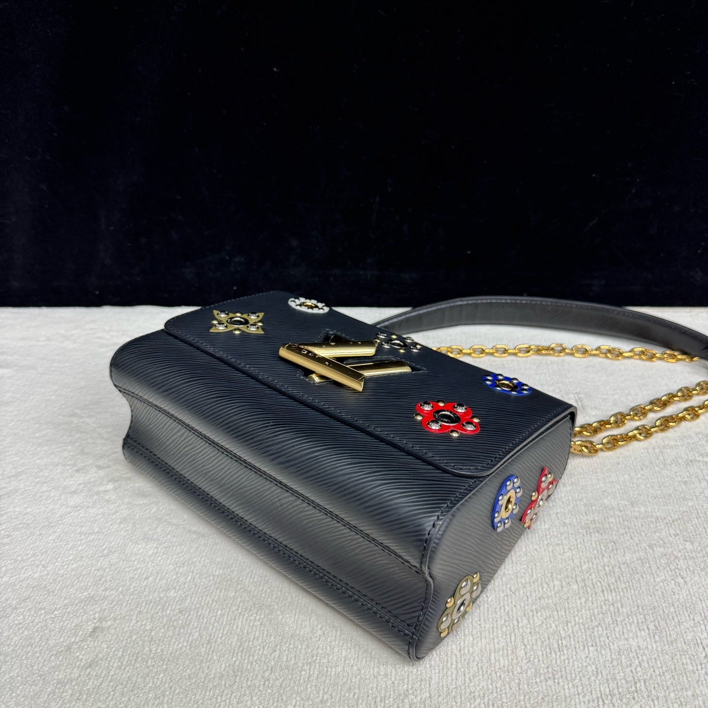 Louis Vuitton - Twist - Leather - Black - (medium)
