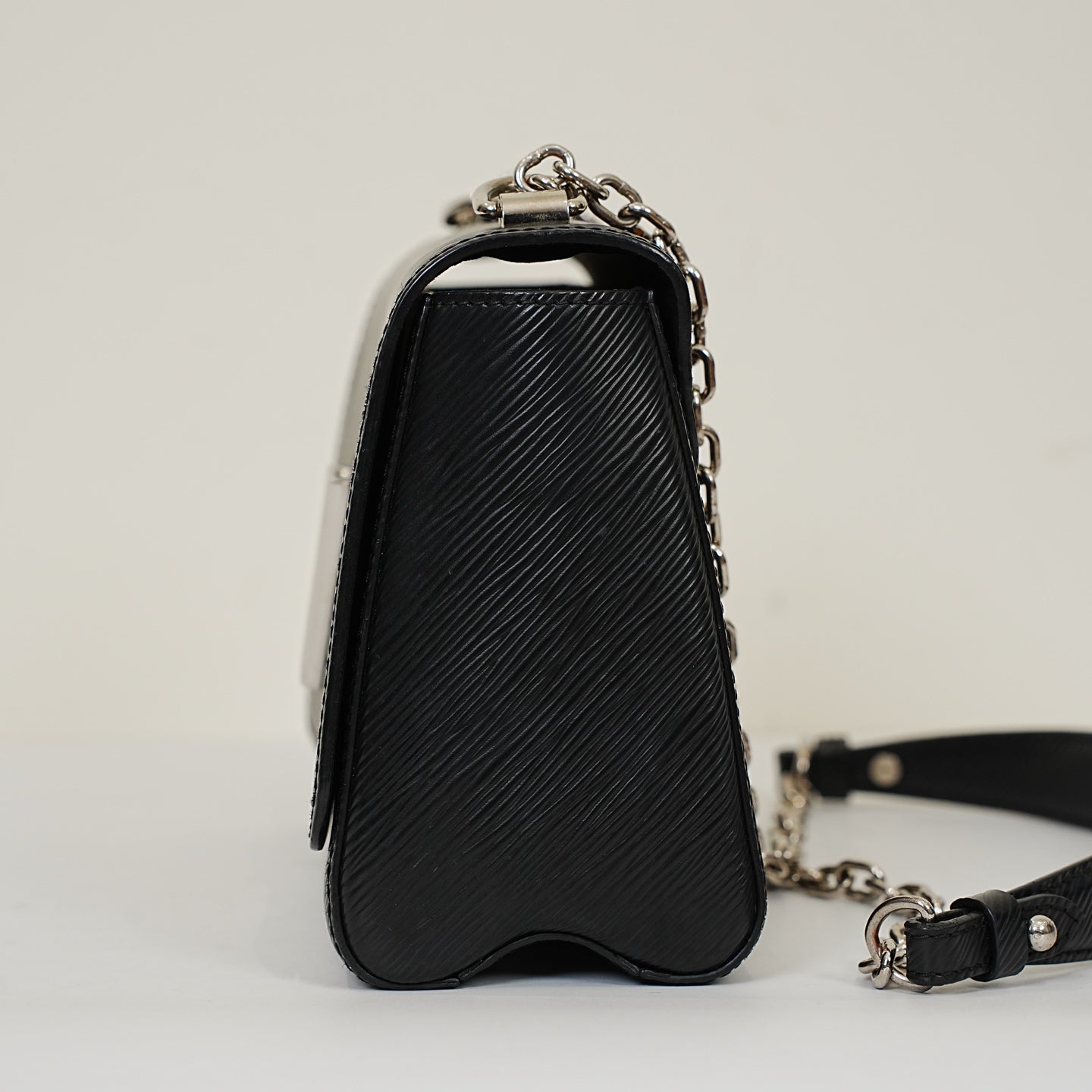 Louis Vuitton - Twist - Leather - Black - (medium)