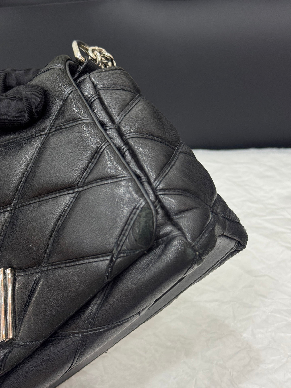 Louis Vuitton - Twist - Leather - Black - (medium)