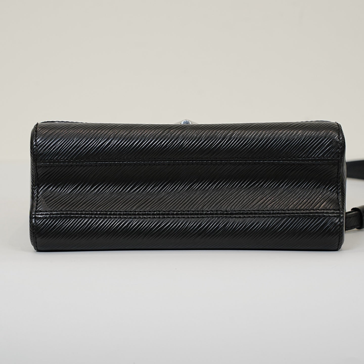 Louis Vuitton - Twist - Leather - Black - (medium)