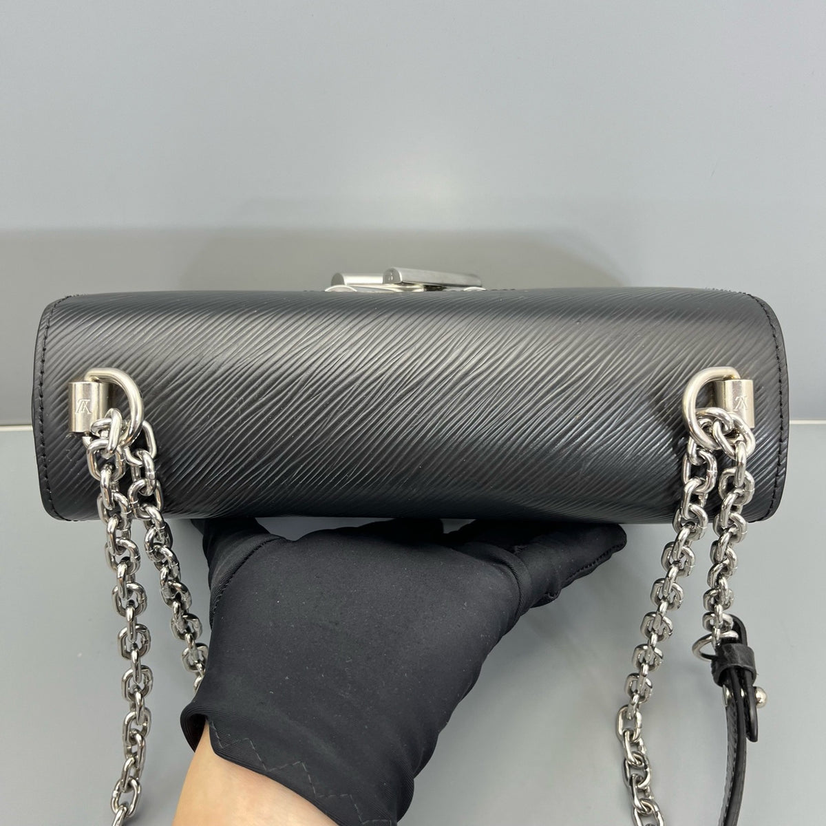 Louis Vuitton - Twist - Leather - Black - (medium)