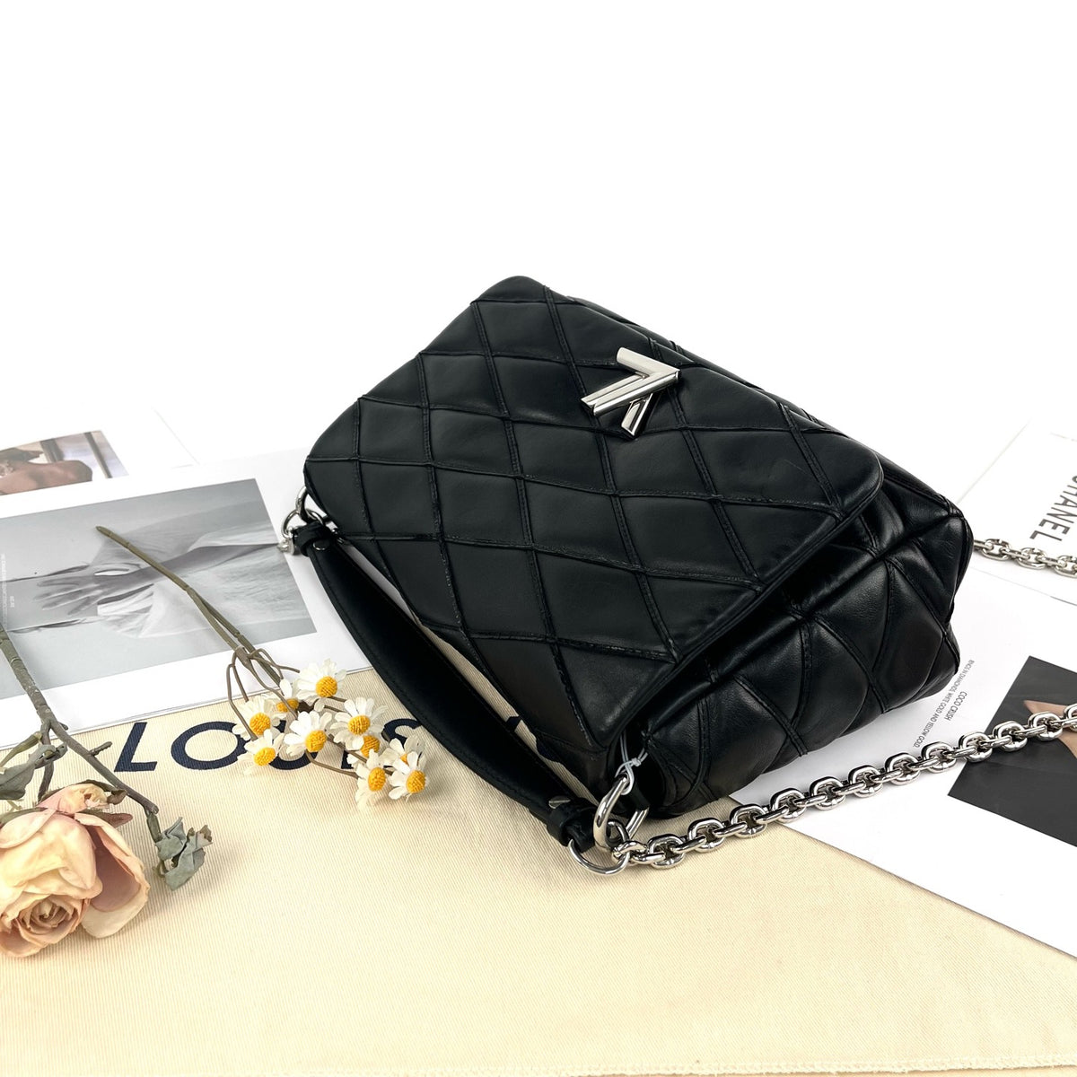 Louis Vuitton - Twist - Leather - Black - (medium)