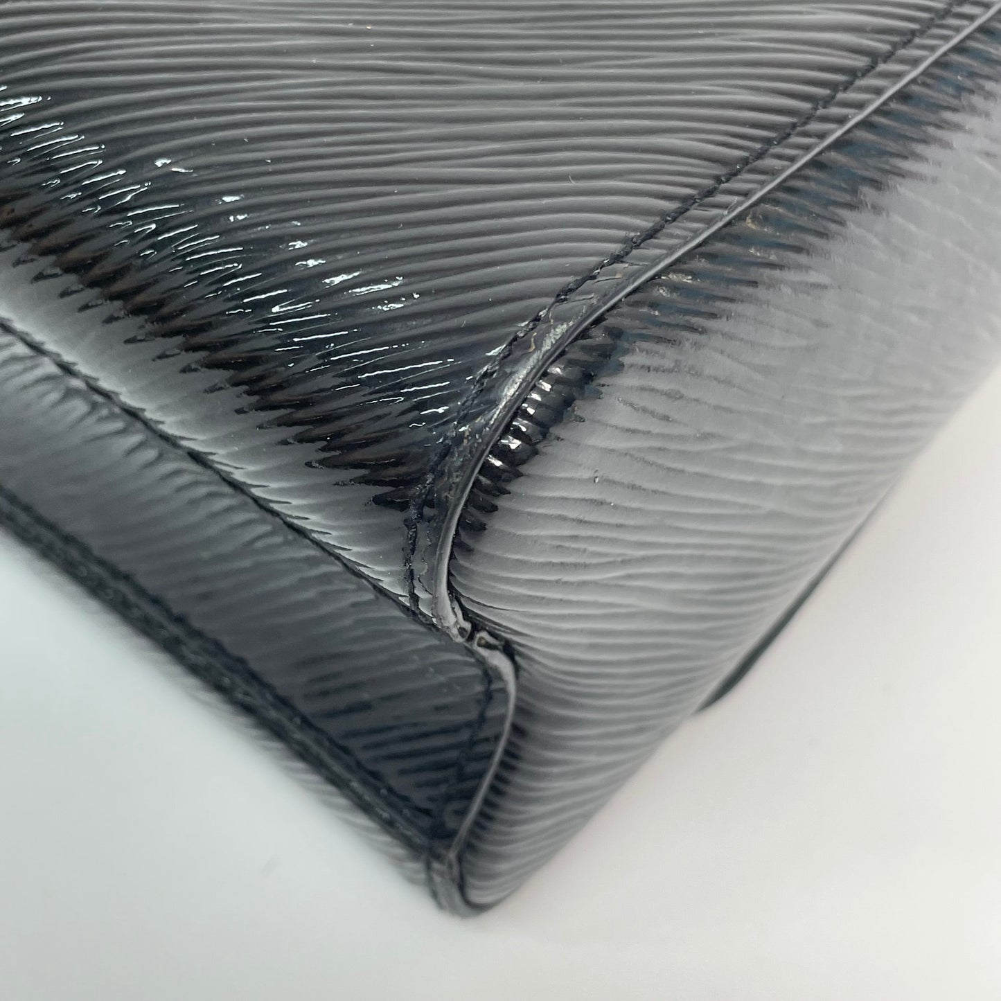 Louis Vuitton - Twist - Leather - Black - (medium)