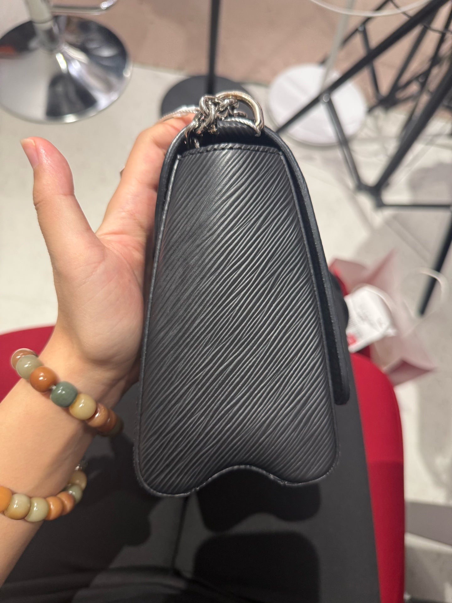 Louis Vuitton - Twist - Leather - Black - (medium)