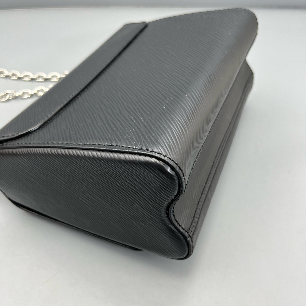 Louis Vuitton - Twist - Leather - Black - (medium)