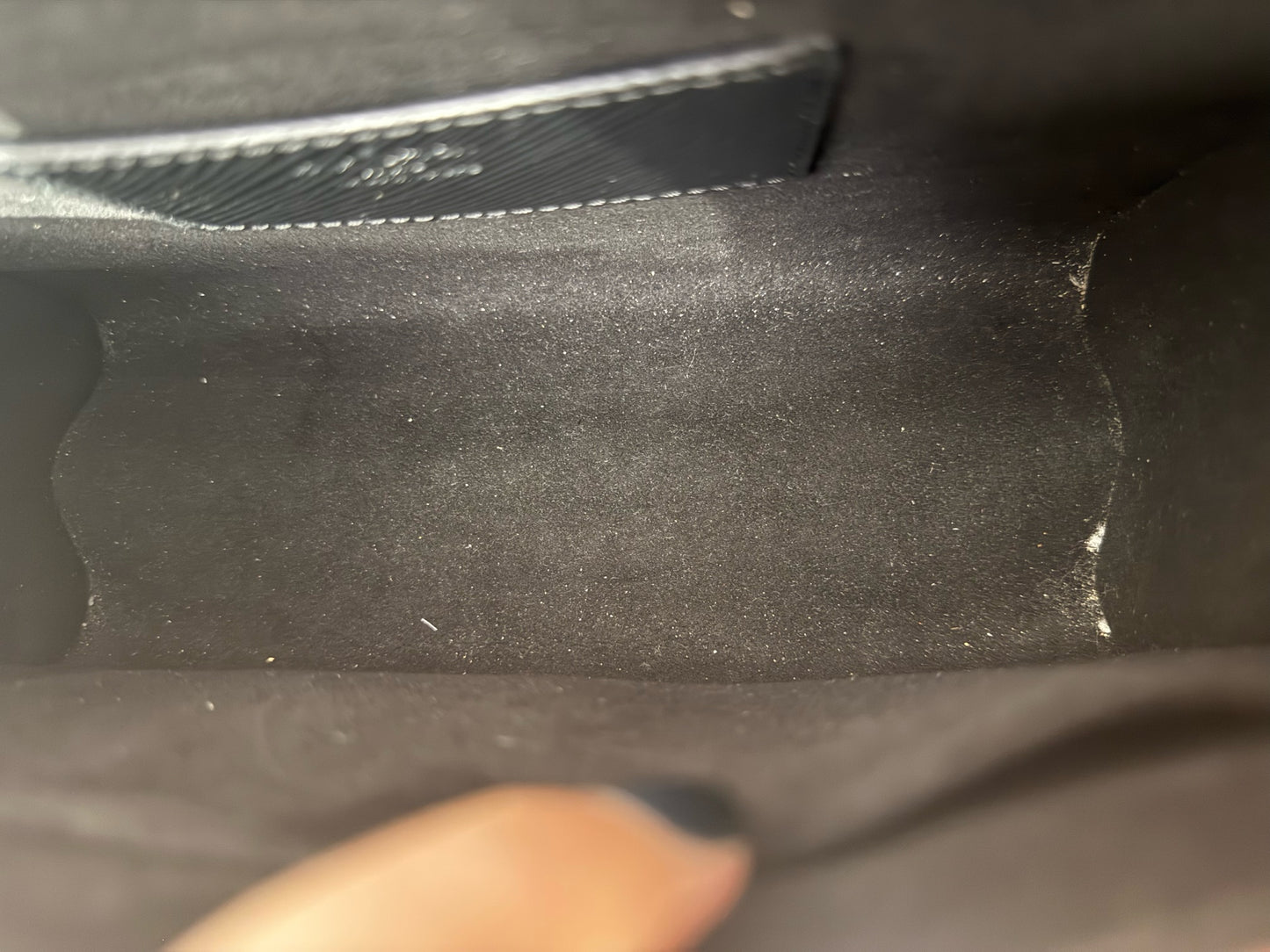 Louis Vuitton - Twist - Leather - Black - (medium)
