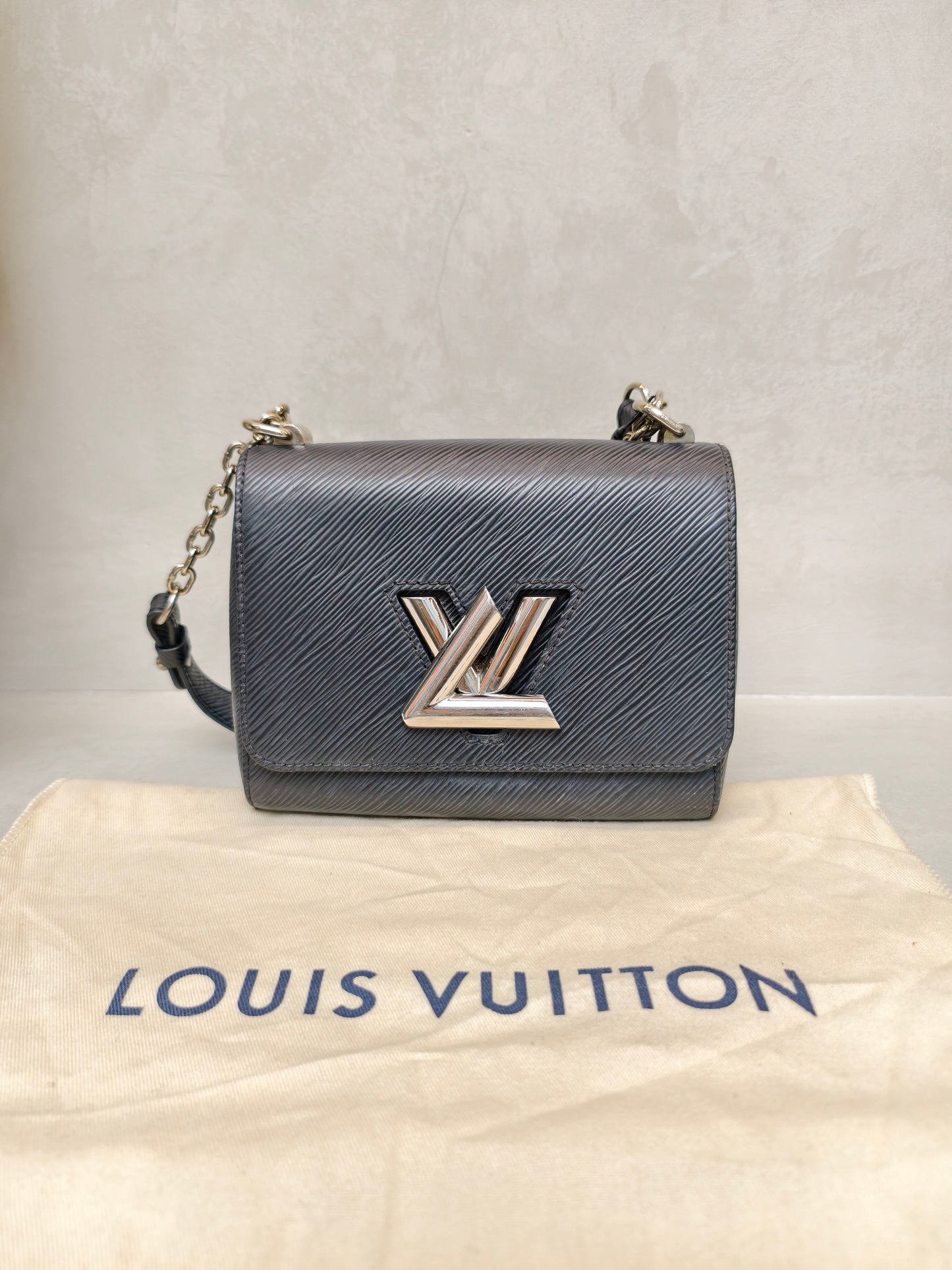 Louis Vuitton - Twist - Leather - Black - (mini)