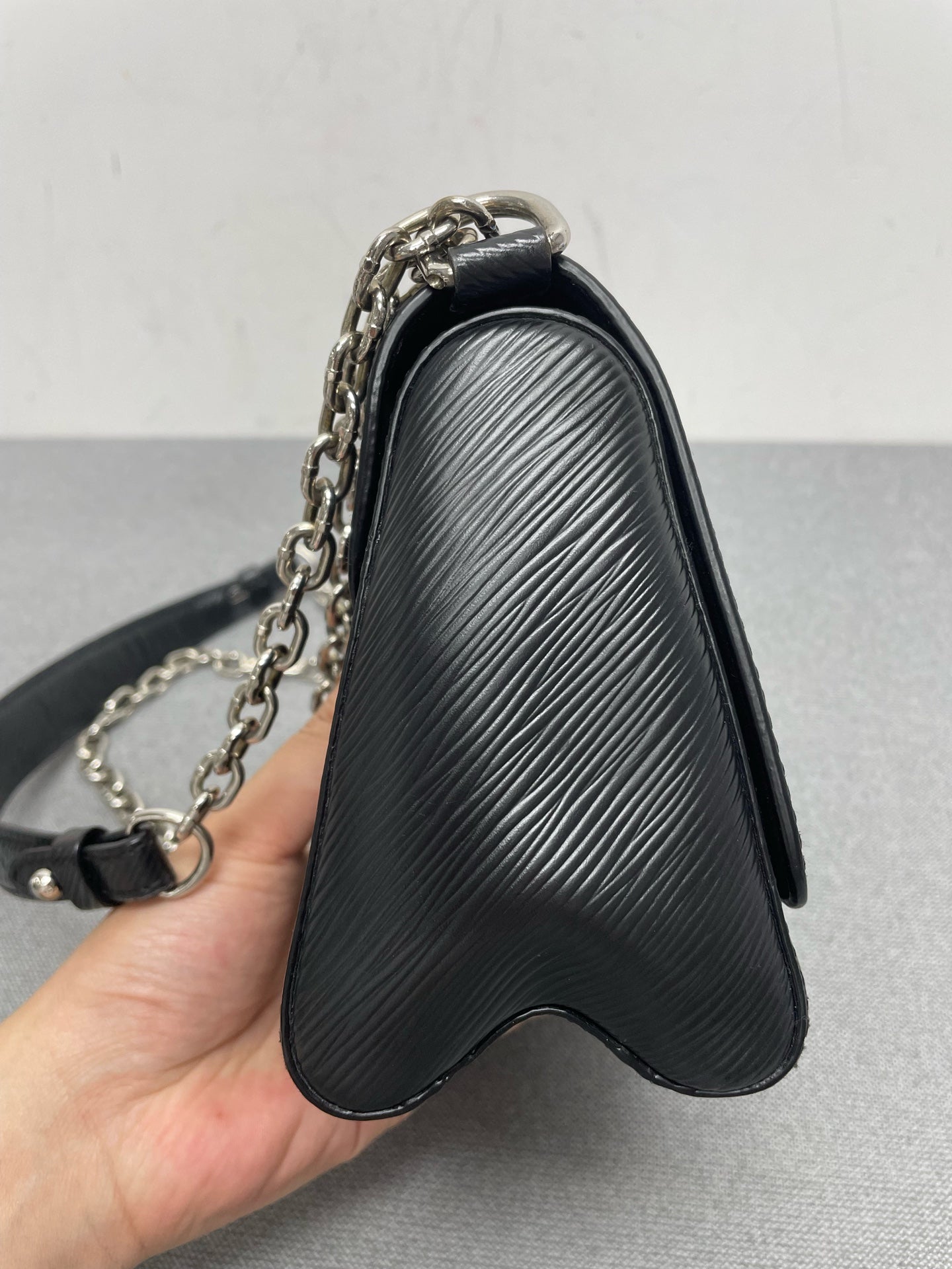 Louis Vuitton - Twist - Leather - Black - (mini)