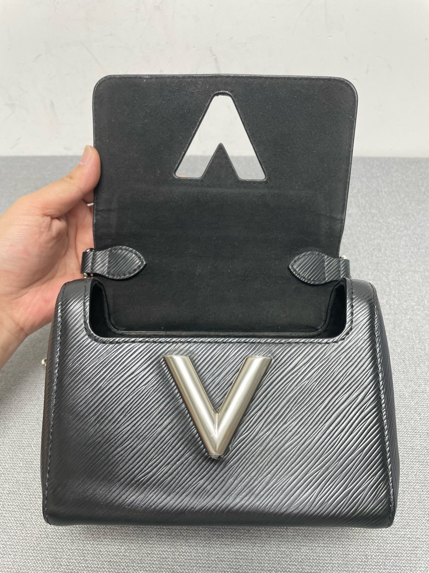 Louis Vuitton - Twist - Leather - Black - (mini)