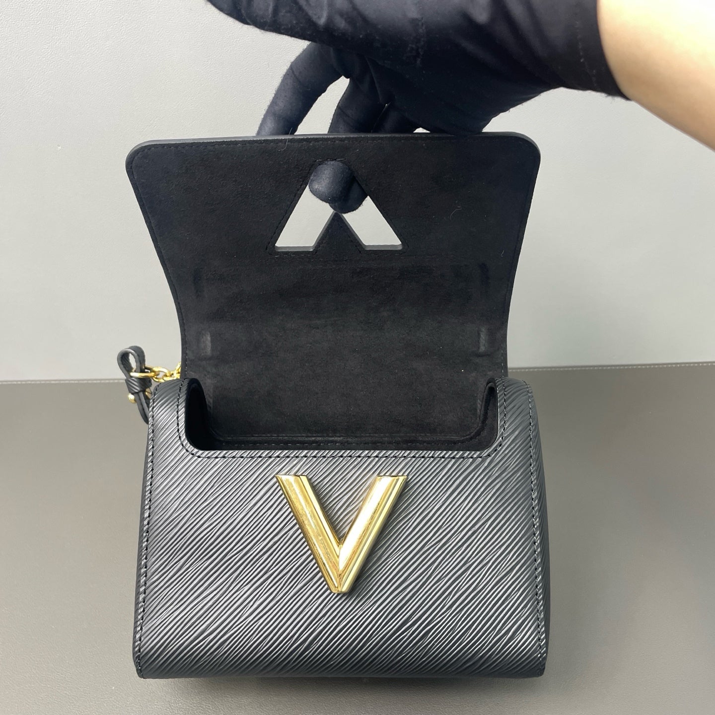 Louis Vuitton - Twist - Leather - Black - (mini)