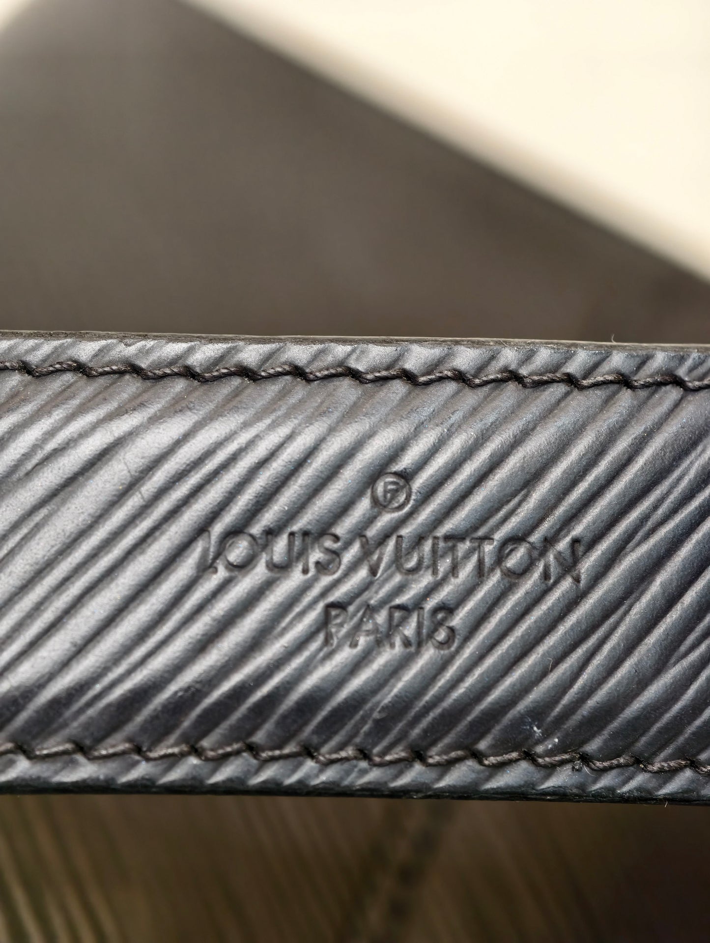 Louis Vuitton - Twist - Leather - Black - (mini)