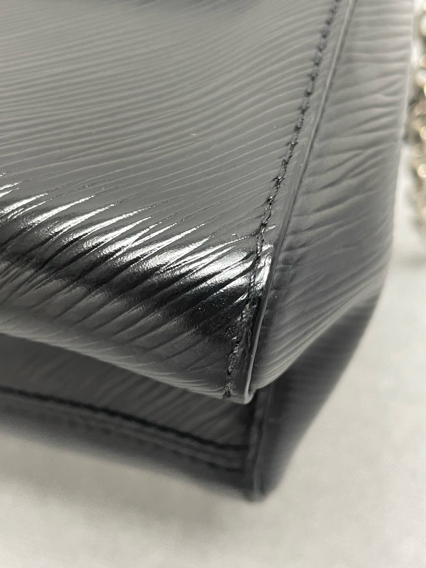 Louis Vuitton - Twist - Leather - Black - (mini)