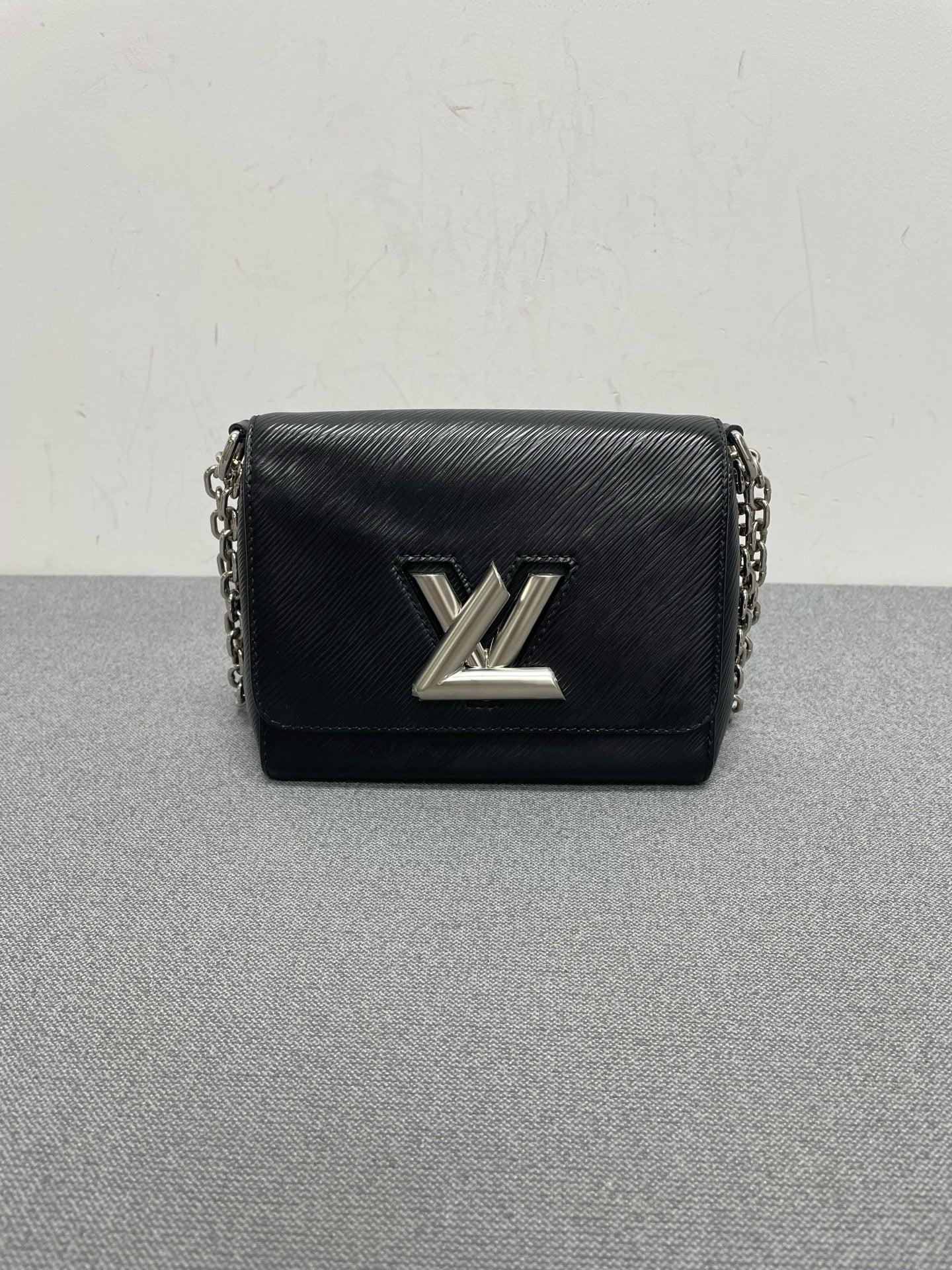 Louis Vuitton - Twist - Leather - Black - (small)