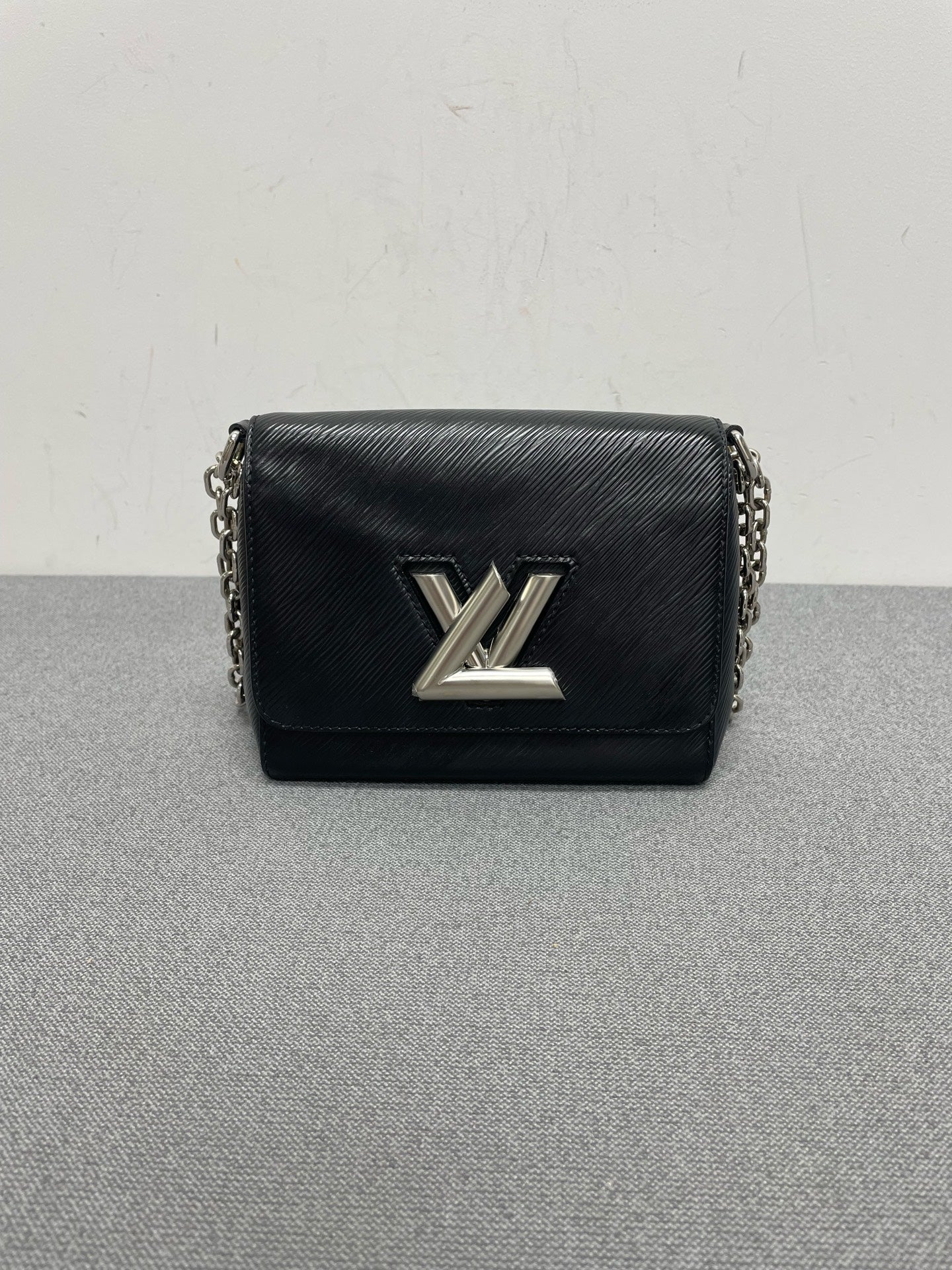 Louis Vuitton - Twist - Leather - Black - (small)
