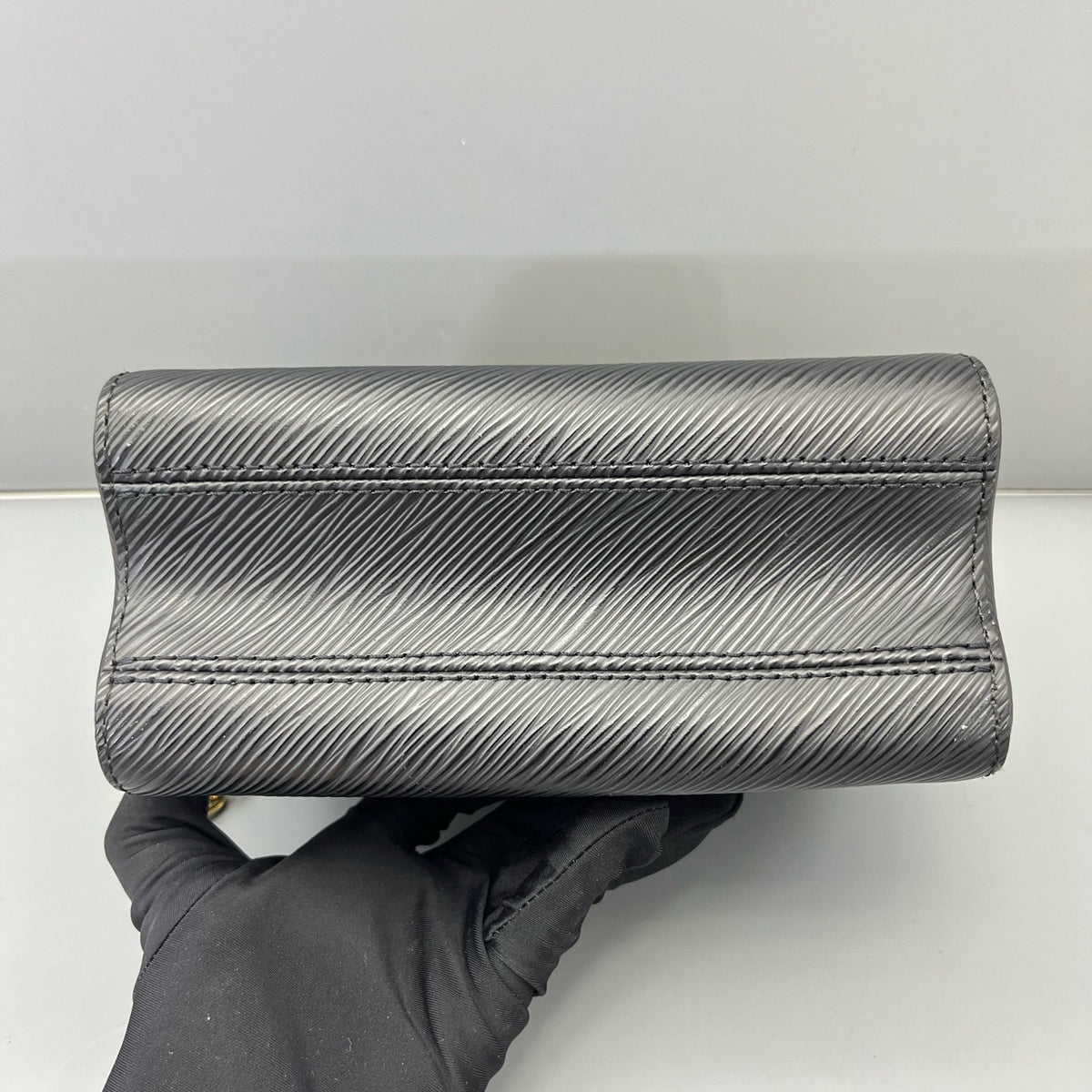 Louis Vuitton - Twist - Leather - Black - (small)