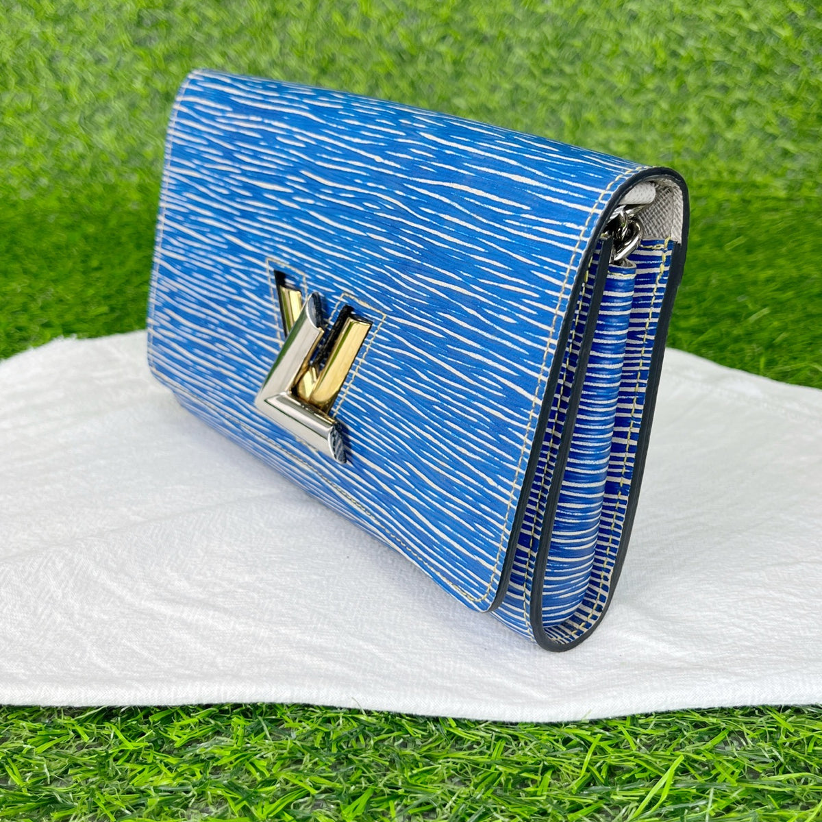 Louis Vuitton - Twist - Leather - Blue