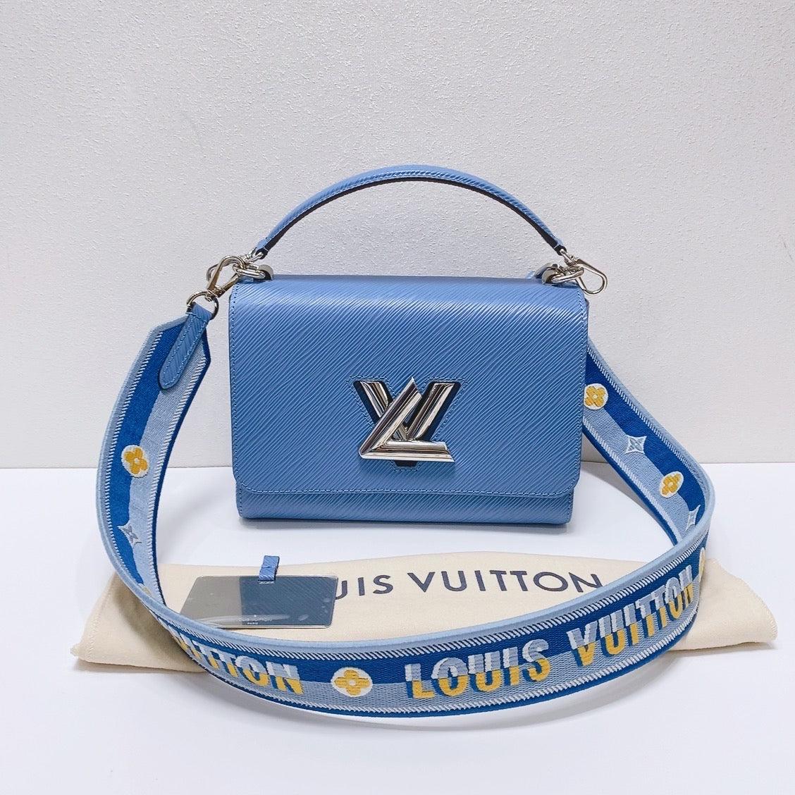 Louis Vuitton - Twist - Leather - Blue - (medium)