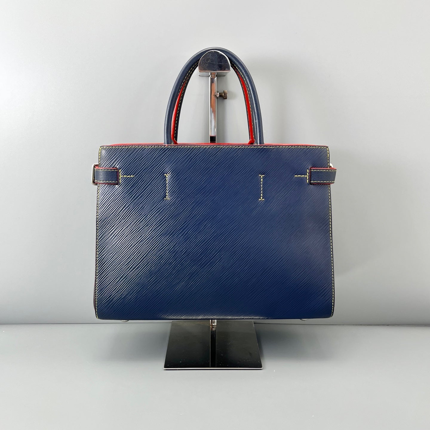 Louis Vuitton - Twist - Leather - Blue - (medium)