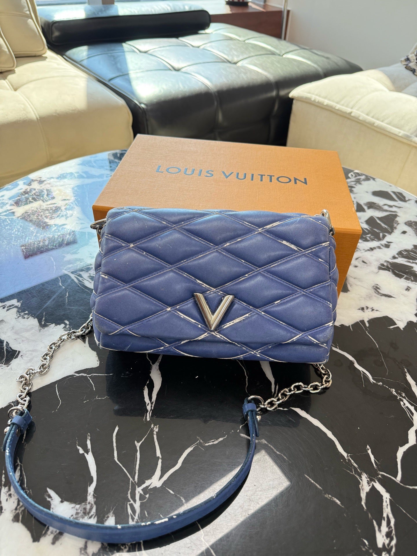 Louis Vuitton - Twist - Leather - Blue - (medium)