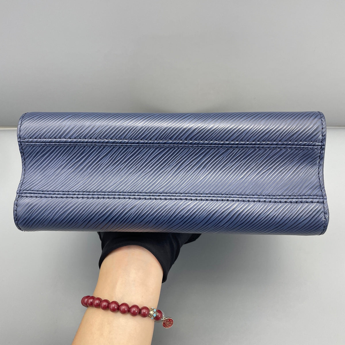 Louis Vuitton - Twist - Leather - Blue - (medium)