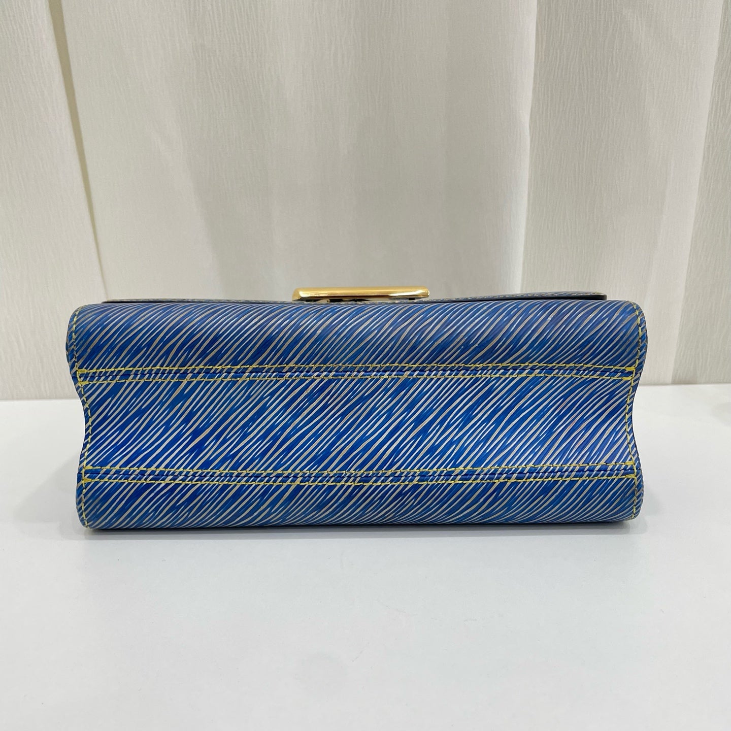Louis Vuitton - Twist - Leather - Blue - (medium)