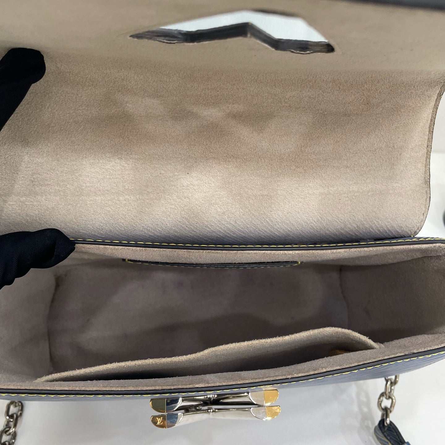 Louis Vuitton - Twist - Leather - Blue - (medium)