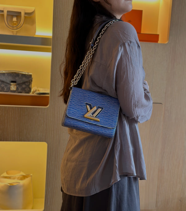 Louis Vuitton - Twist - Leather - Blue - (medium)