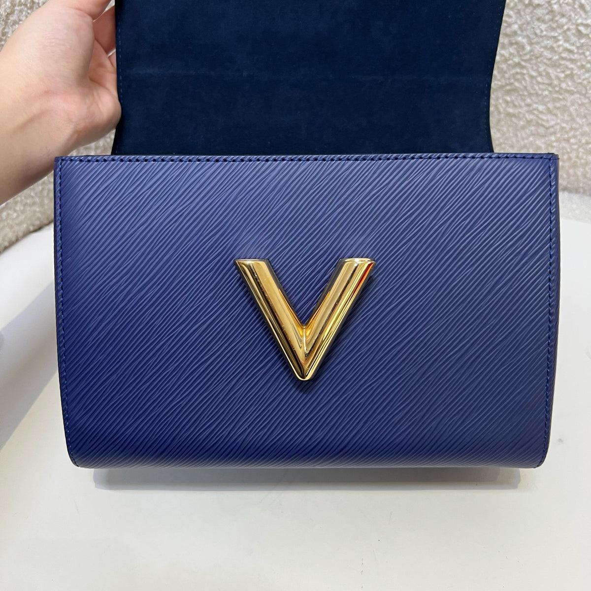 Louis Vuitton - Twist - Leather - Blue - (medium)