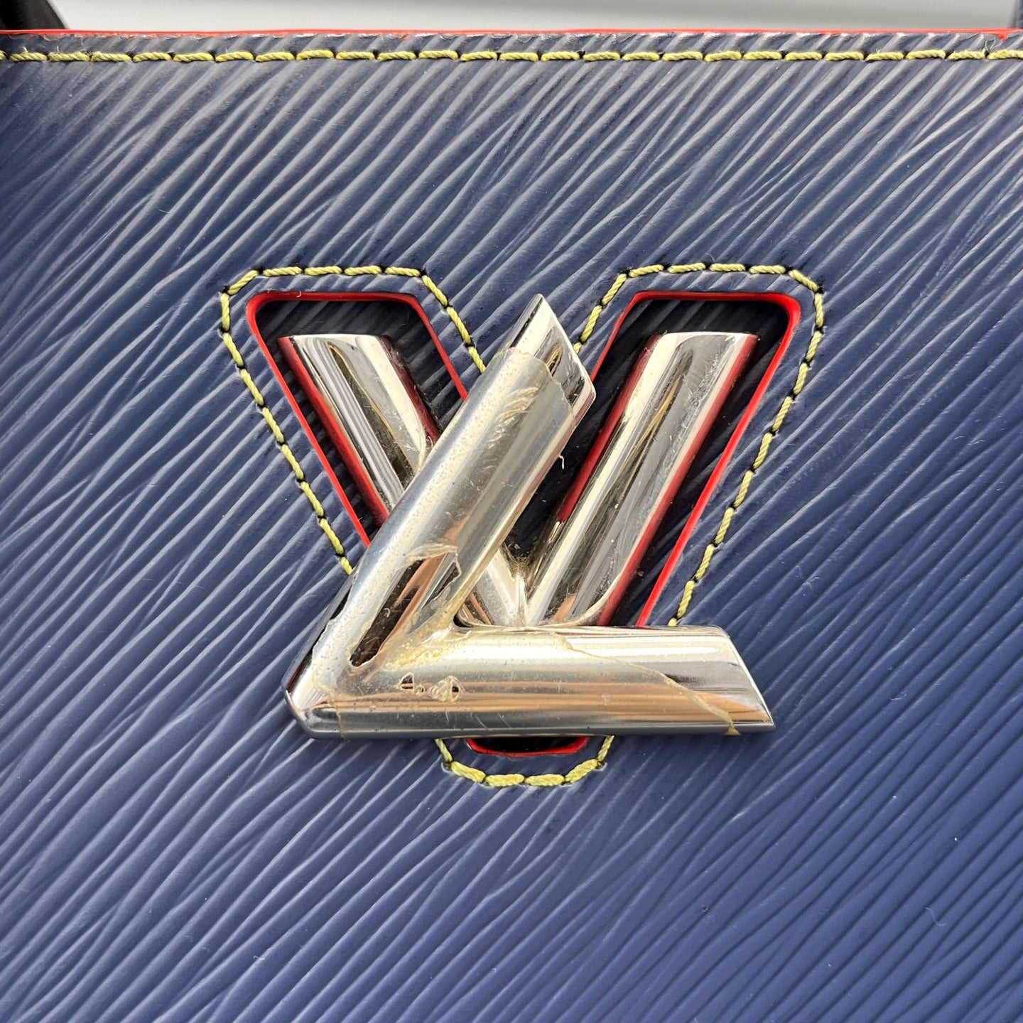 Louis Vuitton - Twist - Leather - Blue - (medium)