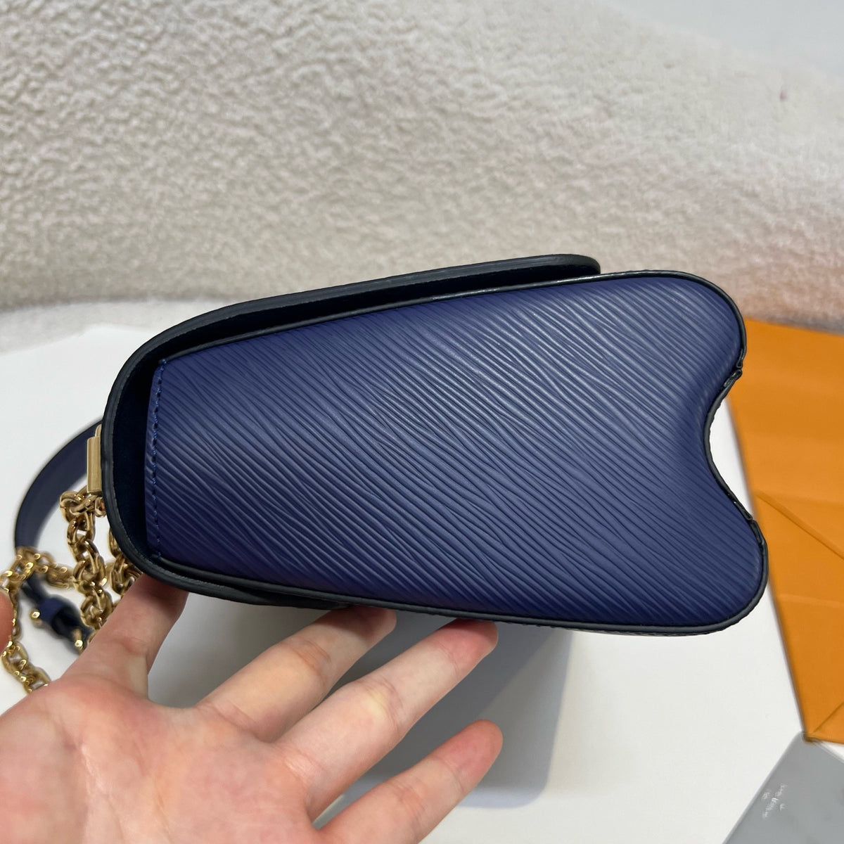 Louis Vuitton - Twist - Leather - Blue - (medium)