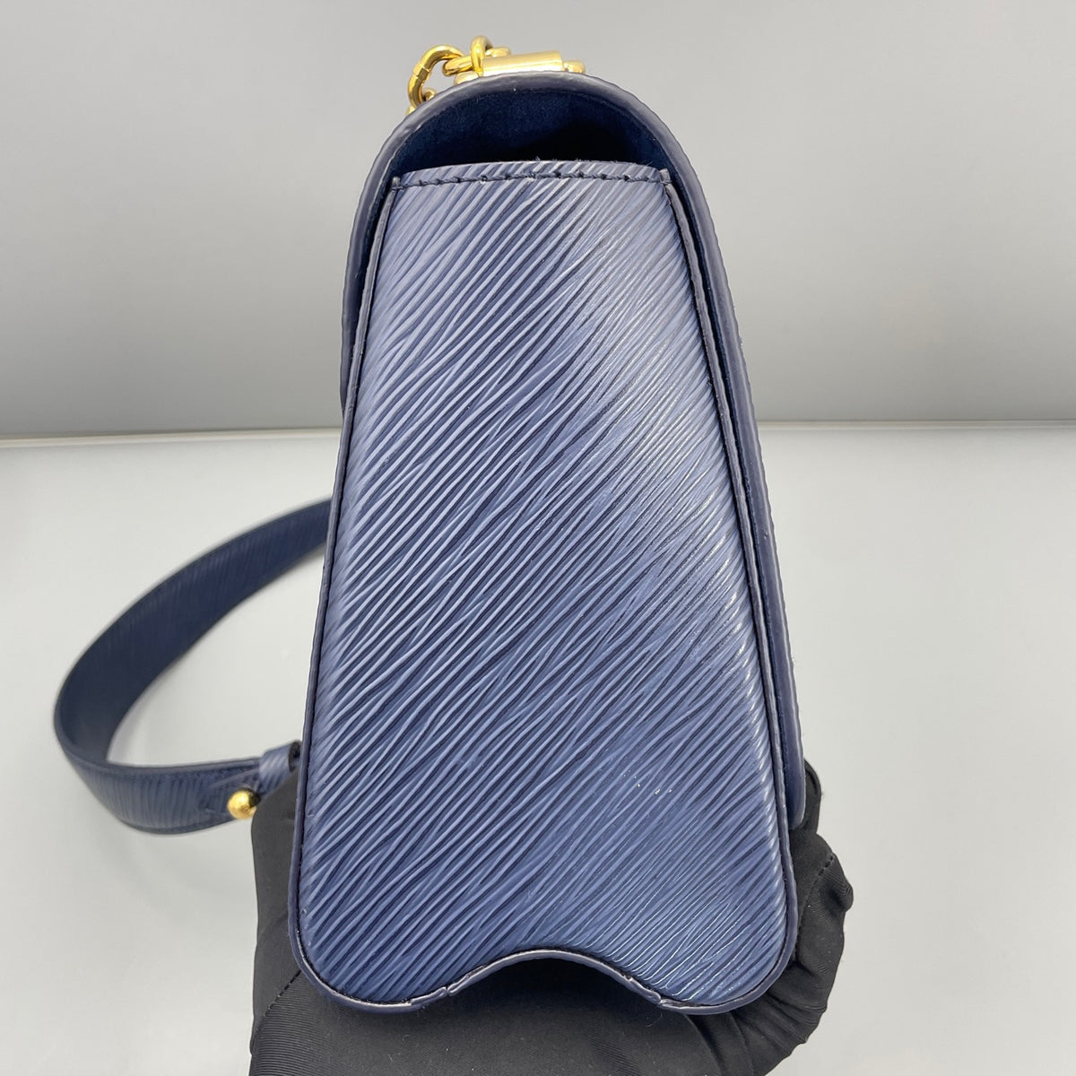 Louis Vuitton - Twist - Leather - Blue - (medium)