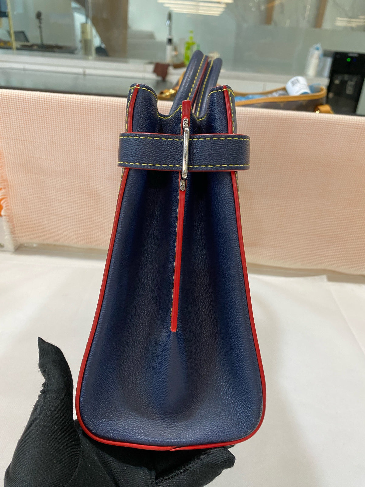 Louis Vuitton - Twist - Leather - Blue - (medium)