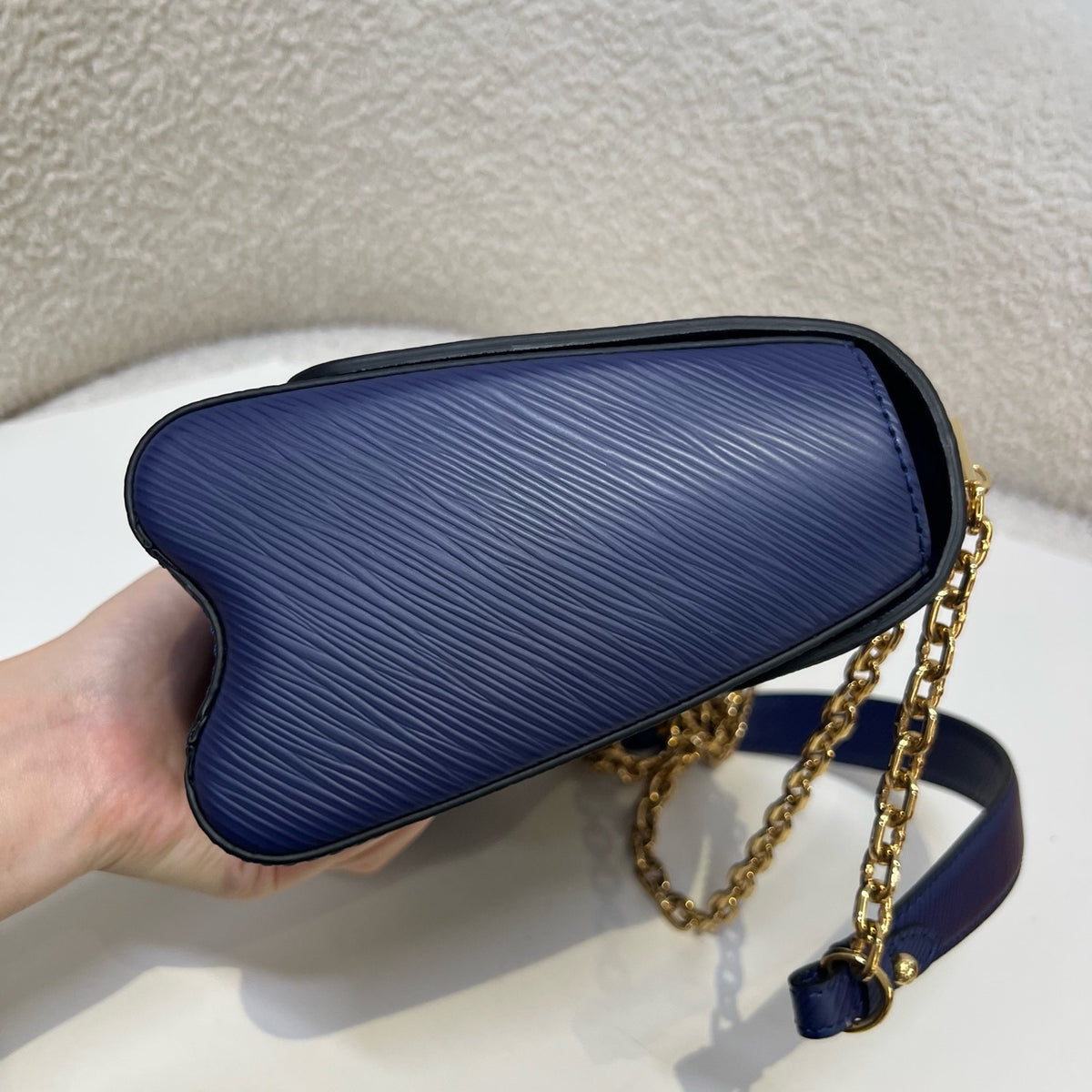 Louis Vuitton - Twist - Leather - Blue - (medium)