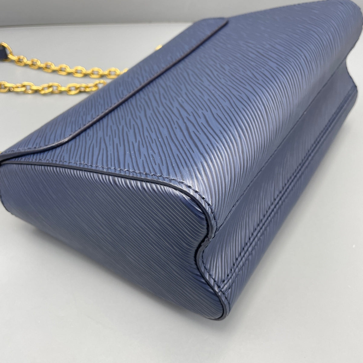 Louis Vuitton - Twist - Leather - Blue - (medium)