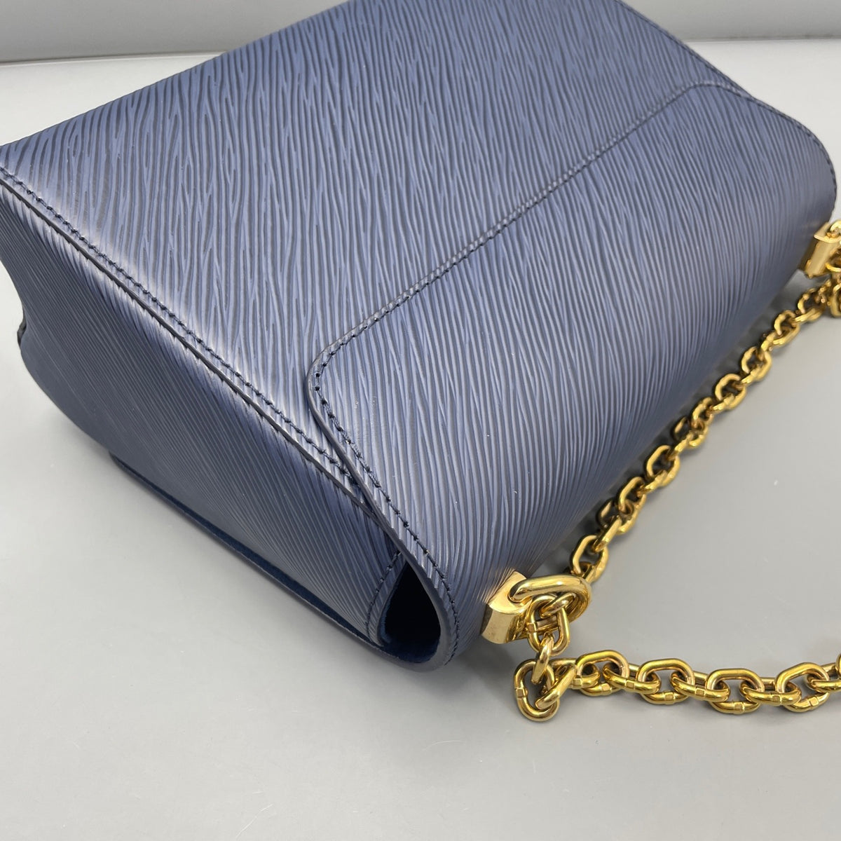 Louis Vuitton - Twist - Leather - Blue - (medium)