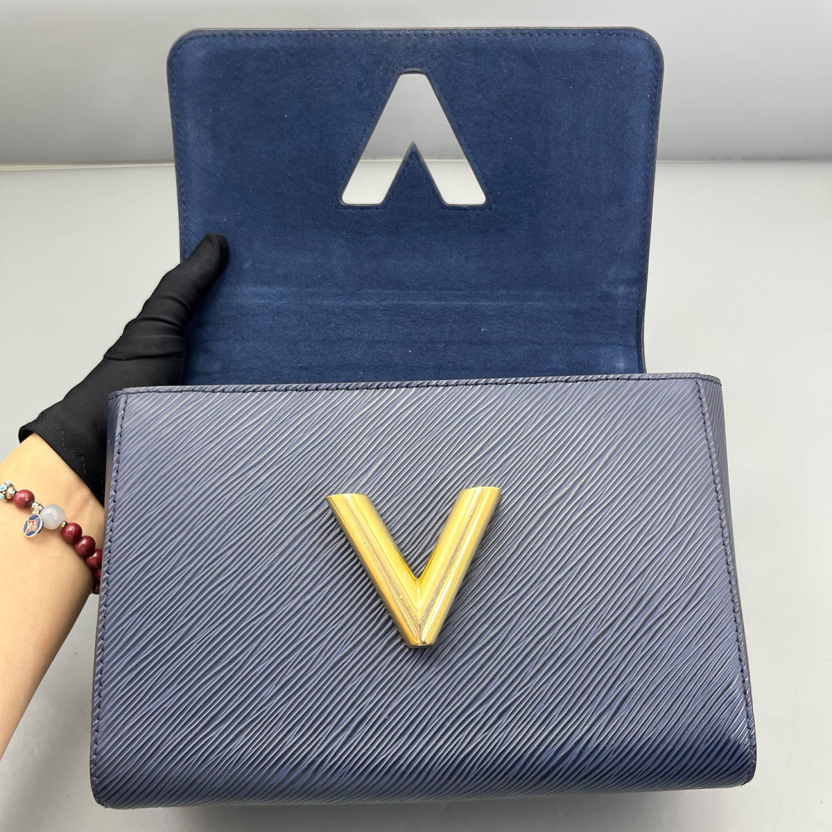 Louis Vuitton - Twist - Leather - Blue - (medium)