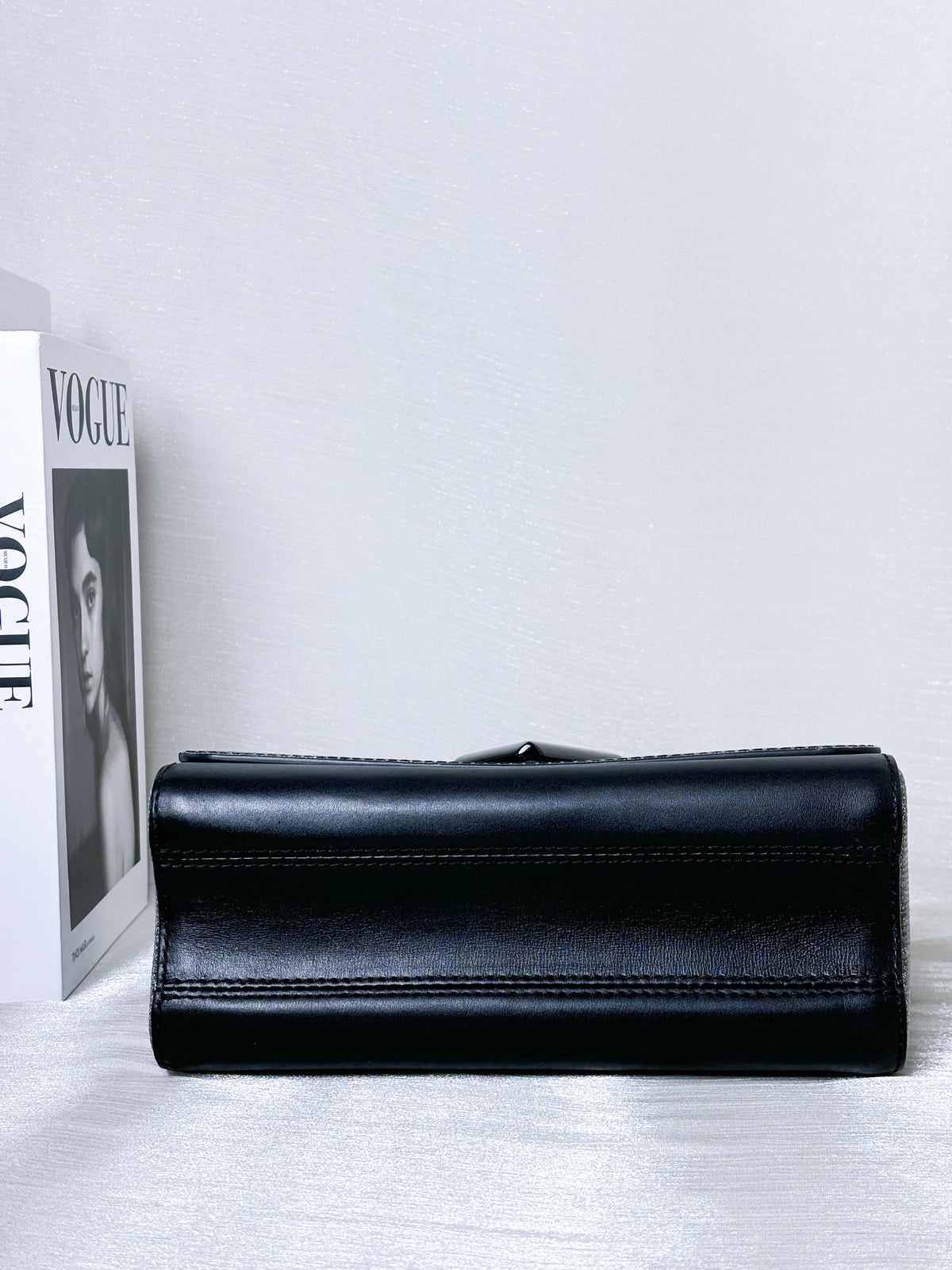 Louis Vuitton - Twist - Leather - Grey - (small)