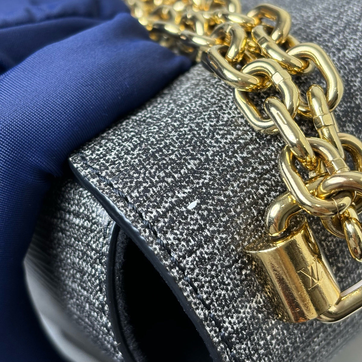 Louis Vuitton - Twist - Leather - Grey - (small)