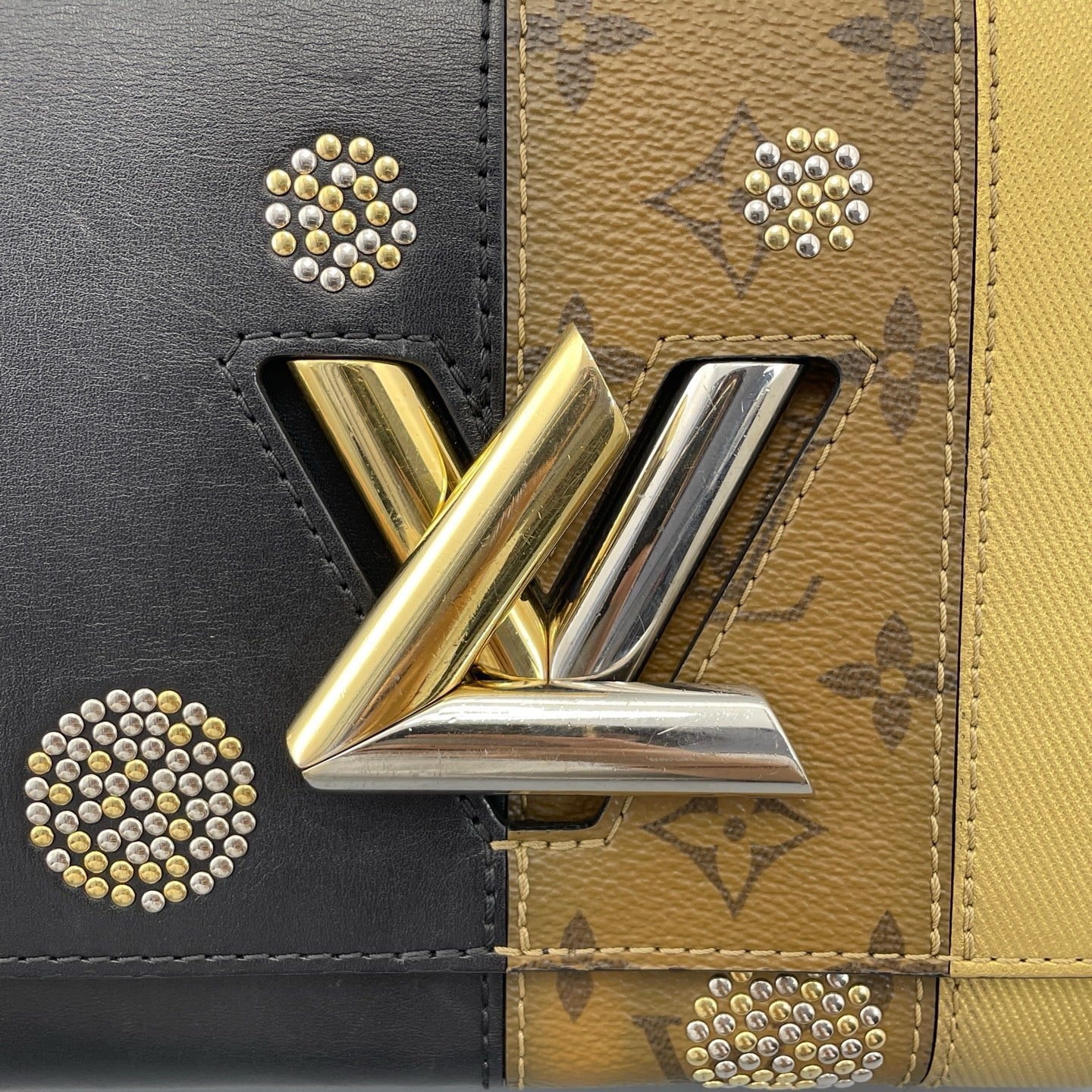 Louis Vuitton - Twist - Leather - Multicolour - (Medium)