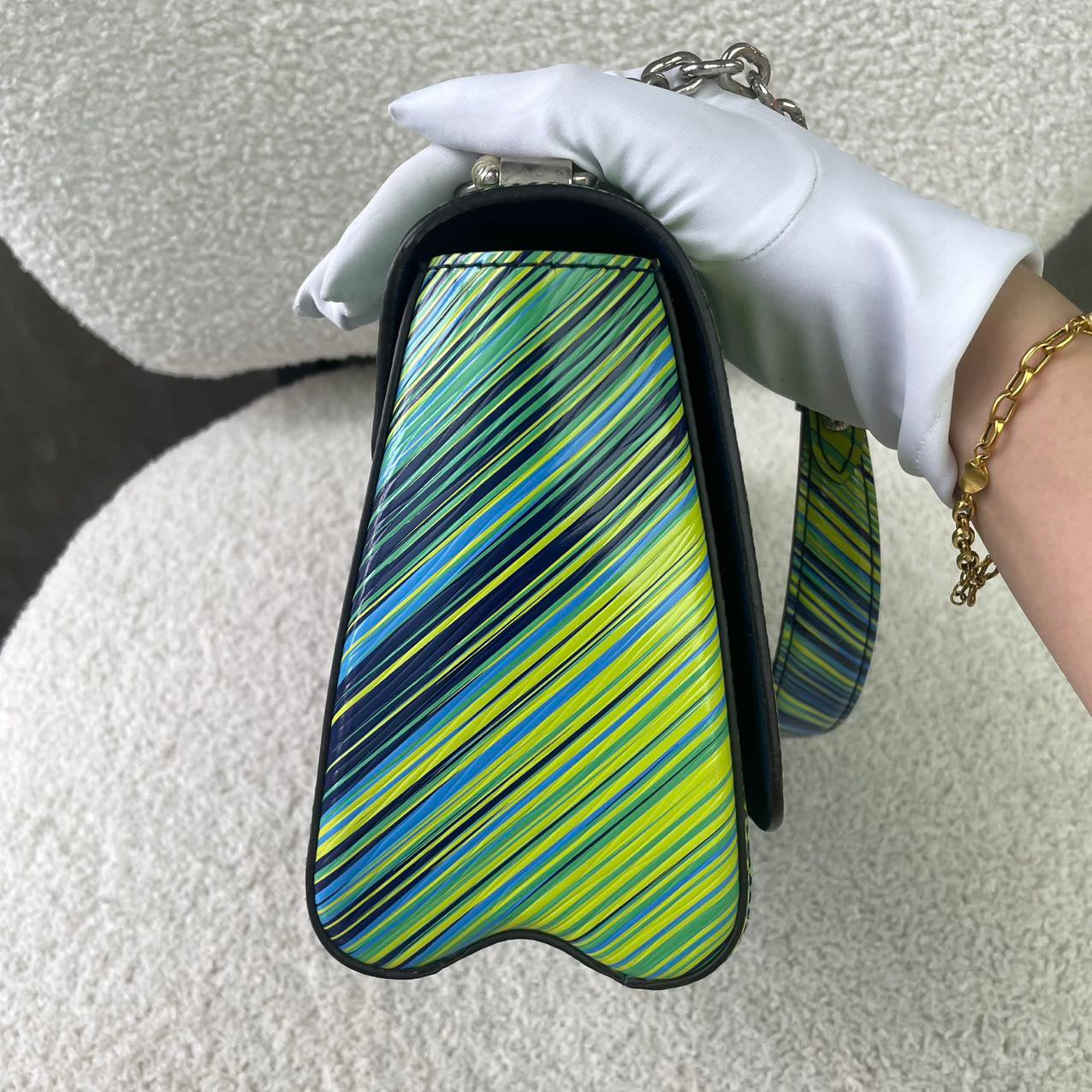 Louis Vuitton - Twist - Leather - Multicolour - (medium)