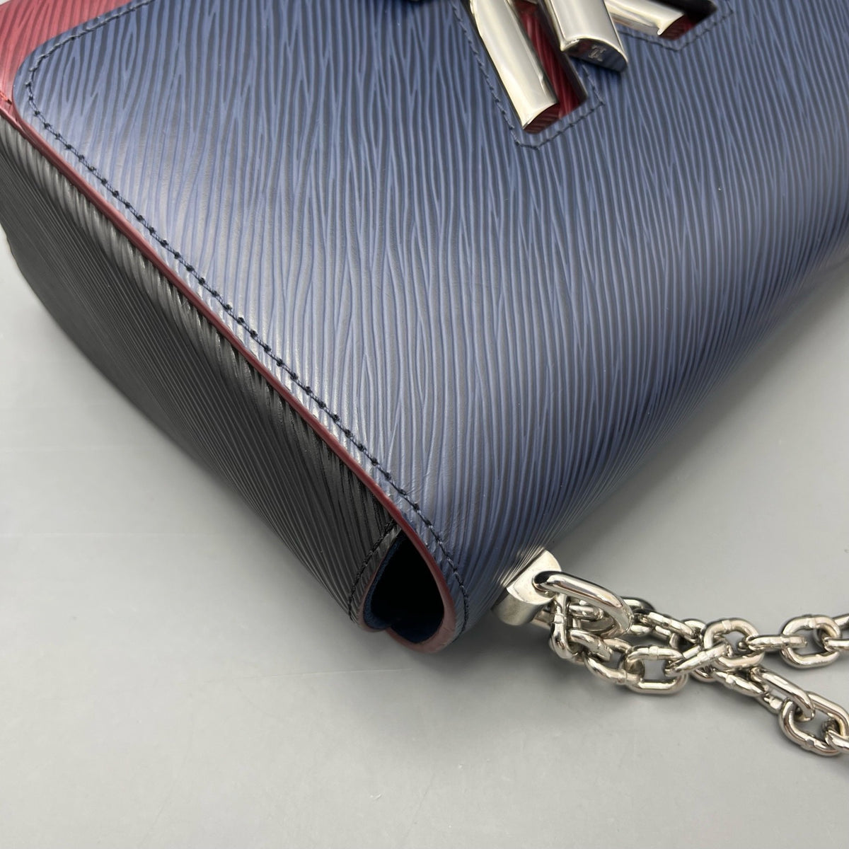 Louis Vuitton - Twist - Leather - Multicolour - (medium)