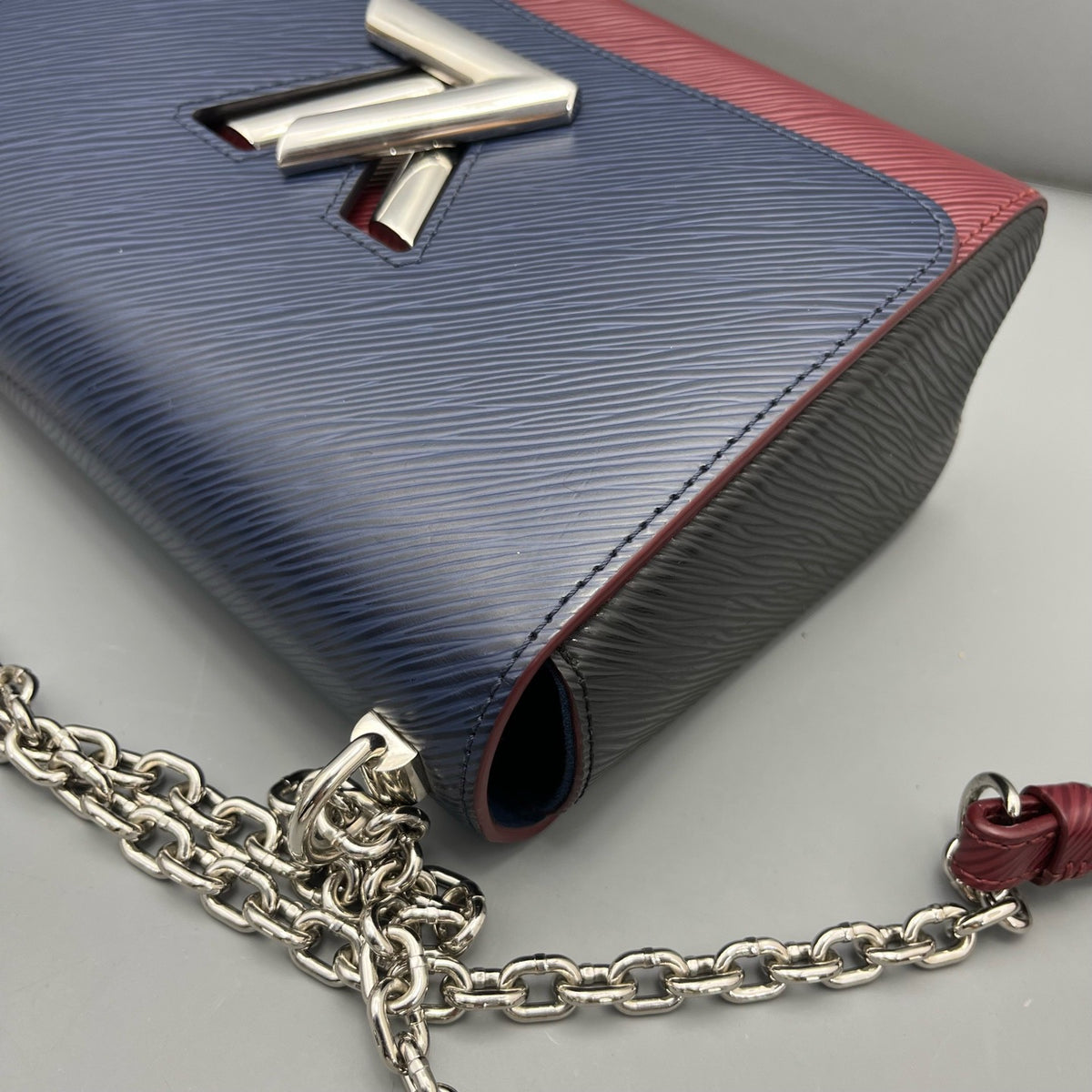 Louis Vuitton - Twist - Leather - Multicolour - (medium)