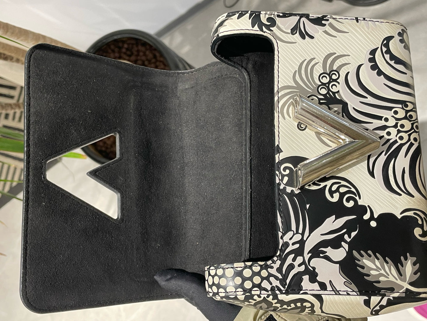 Louis Vuitton - Twist - Leather - Multicolour - (mini)