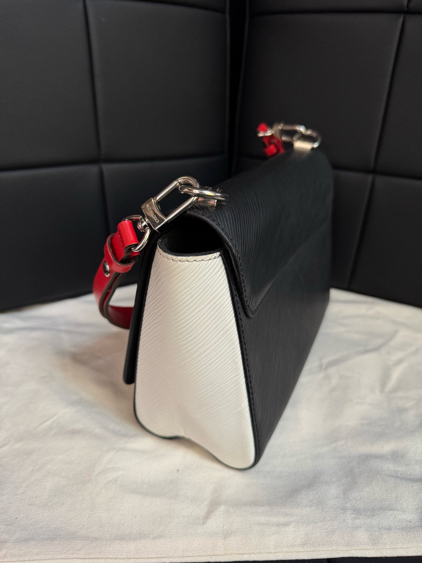 Louis Vuitton - Twist - Leather - Multicolour - (small)