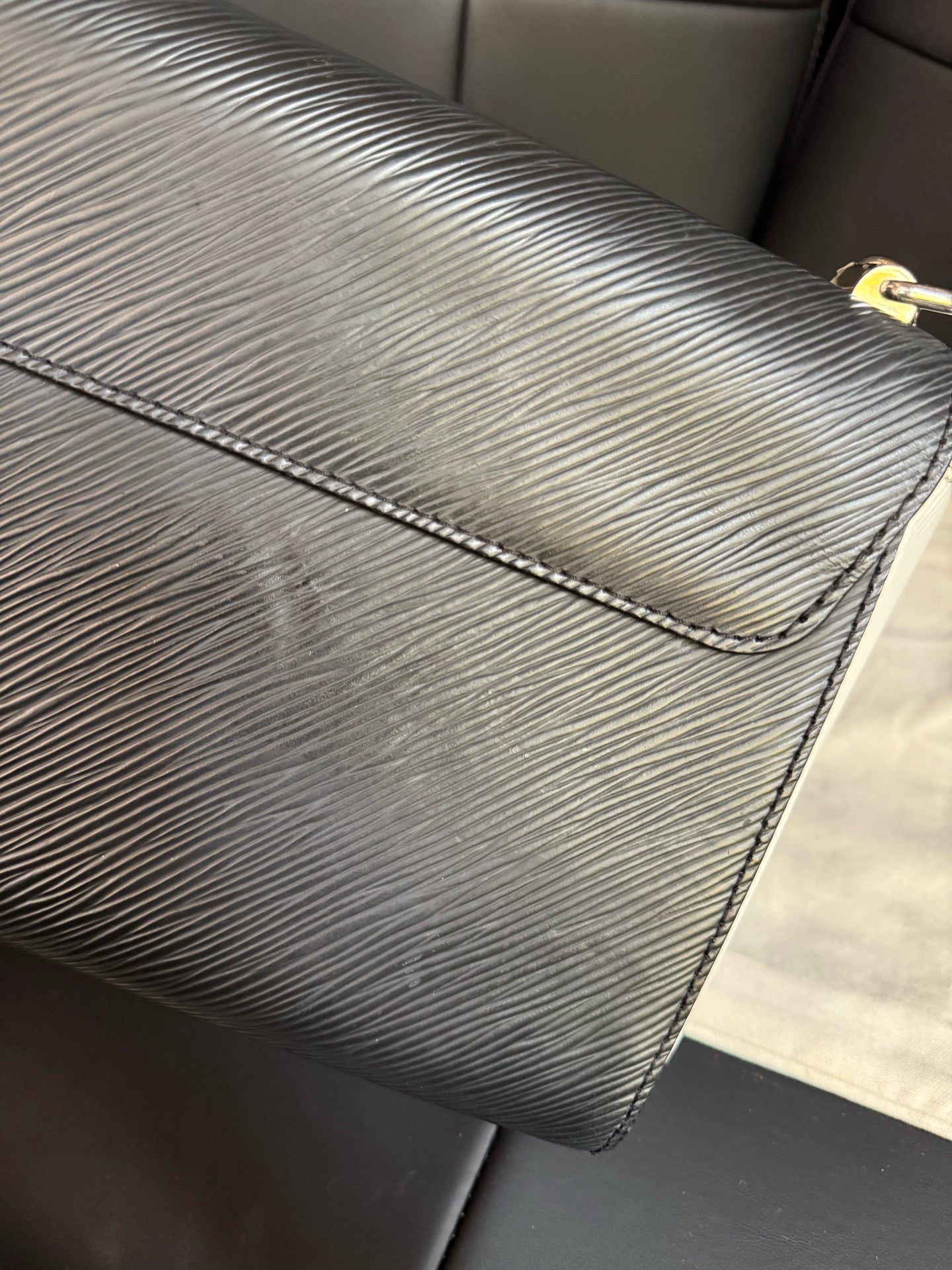 Louis Vuitton - Twist - Leather - Multicolour - (small)