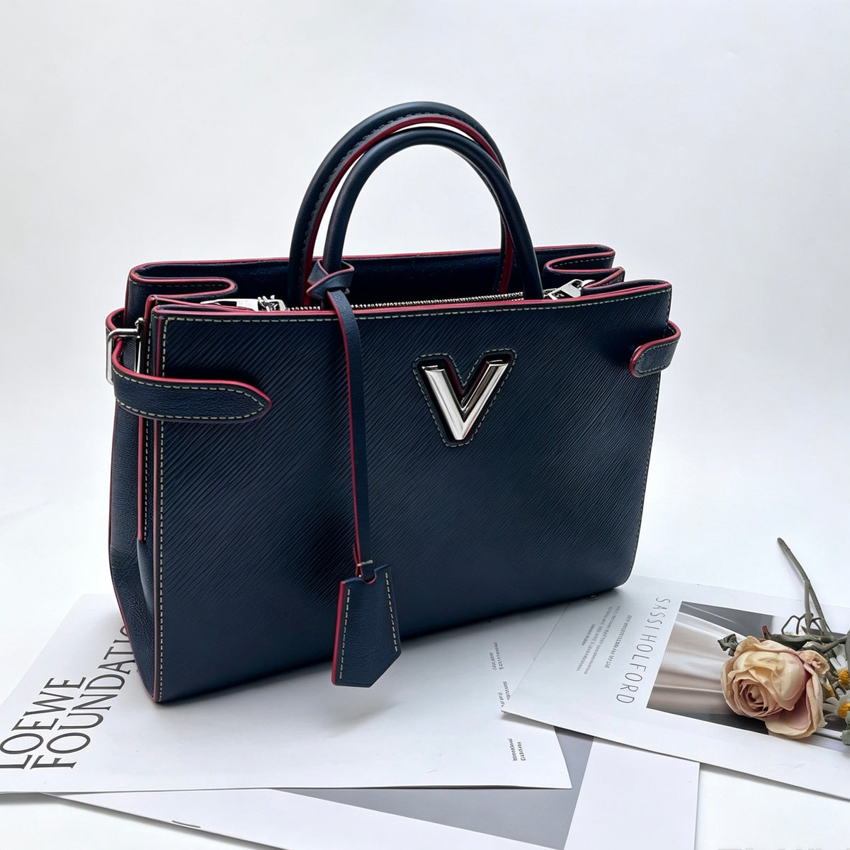 Louis Vuitton - Twist - Leather - Navy