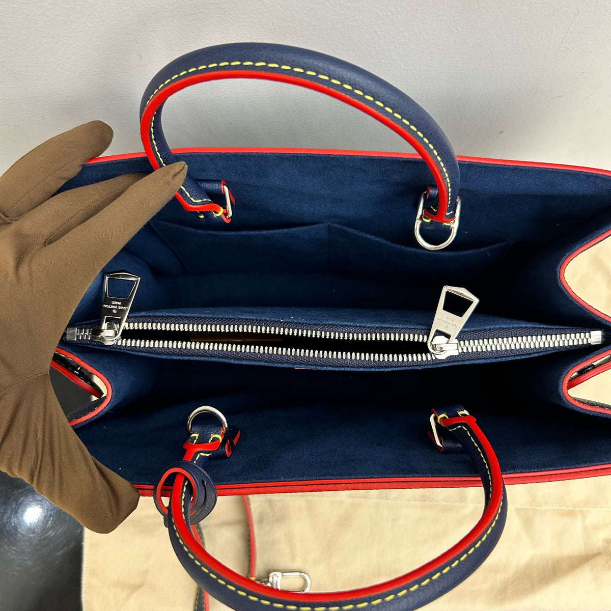 Louis Vuitton - Twist - Leather - Navy