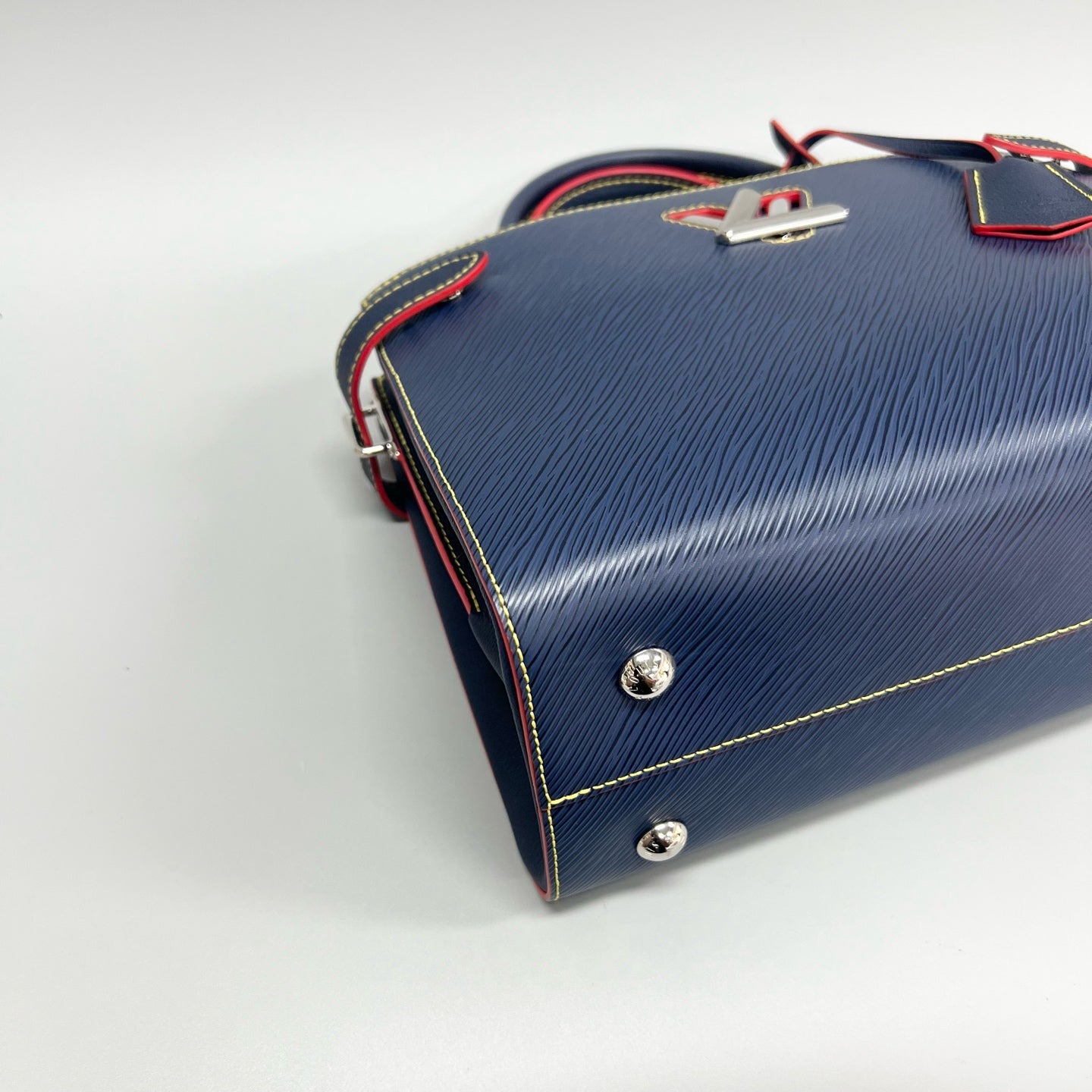 Louis Vuitton - Twist - Leather - Navy - (medium)