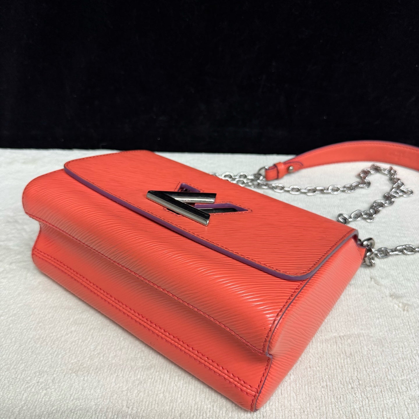 Louis Vuitton - Twist - Leather - Orange - (medium)