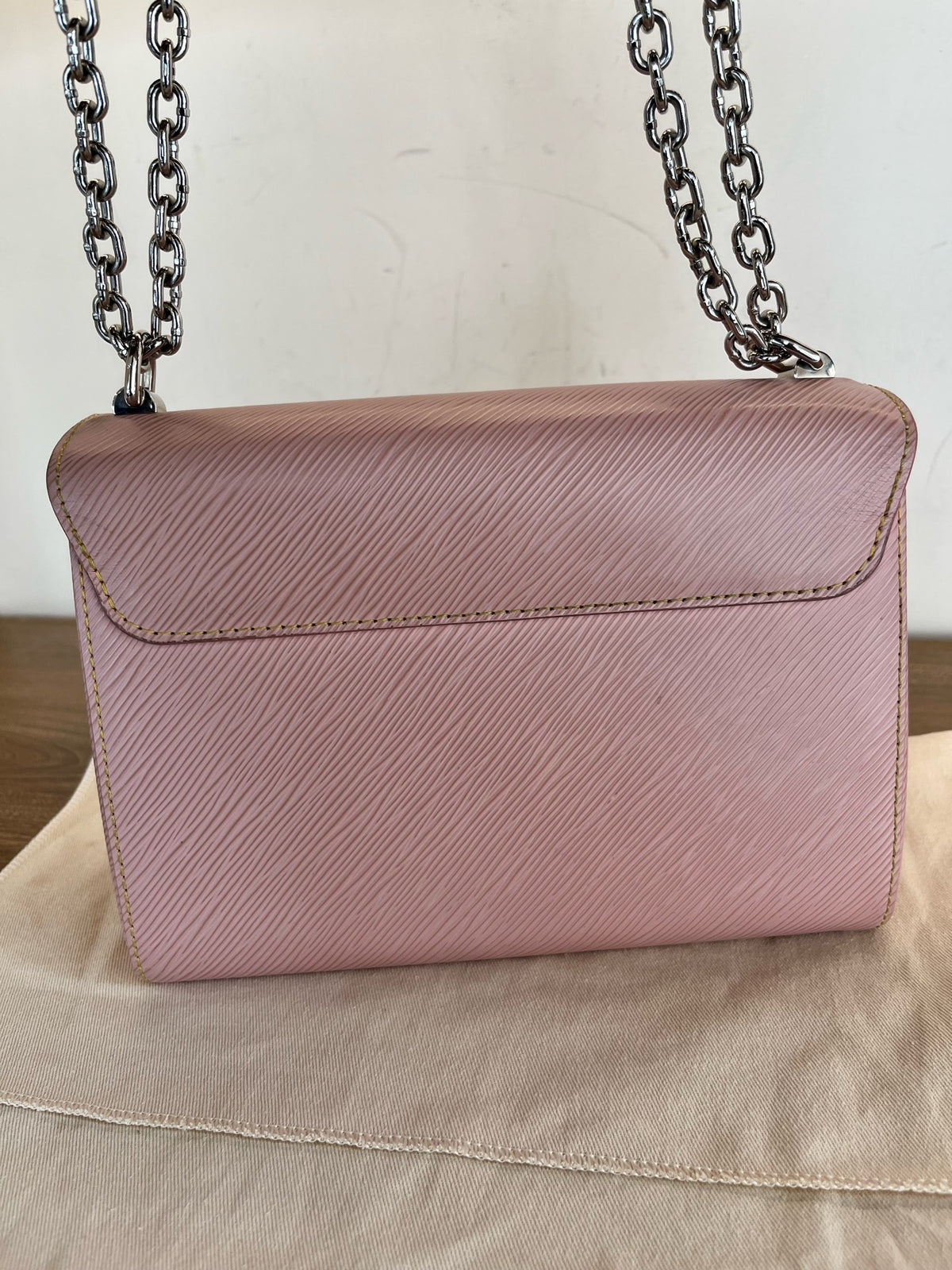 Louis Vuitton - Twist - Leather - Pink